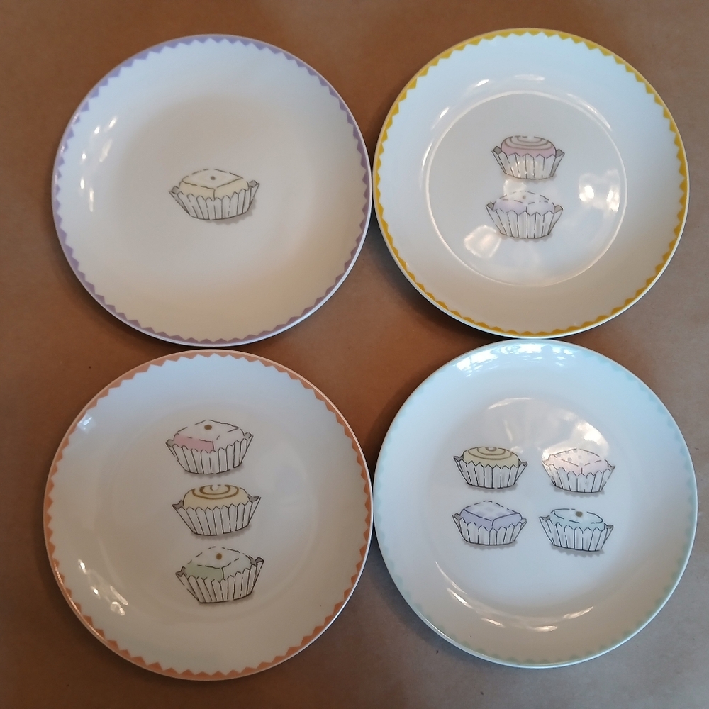 Boston Warehouse Petit Fours Set of 4 Dessert Plates Porcelain New in Box 6.5 in